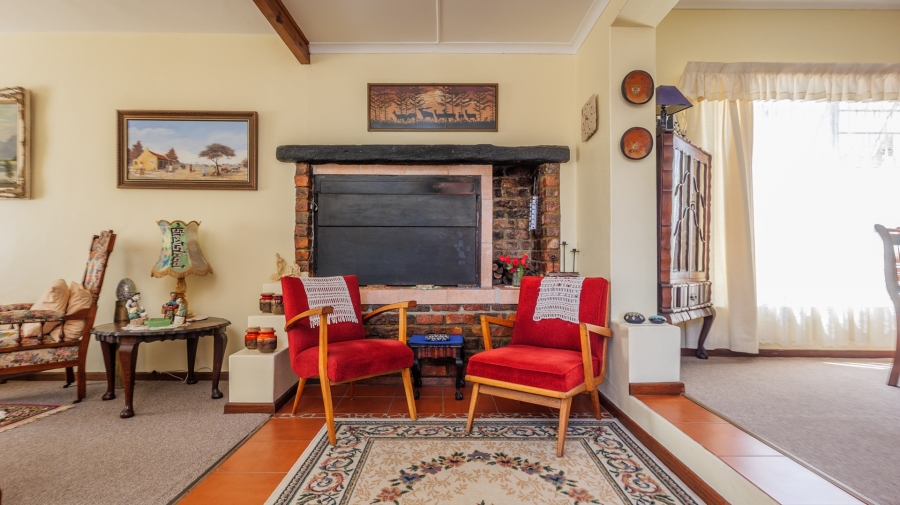 5 Bedroom Property for Sale in Struisbaai Western Cape